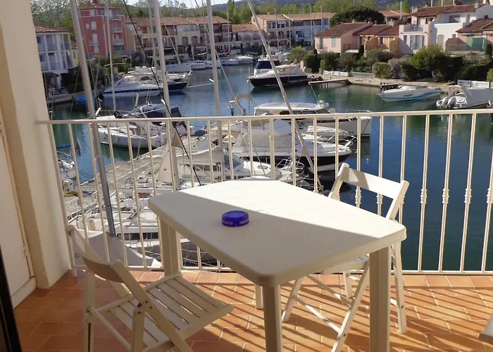 Avec Vue Sur Bateau *